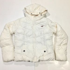 Hollister white winter puffer jacket size medium